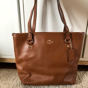 Coach Brown Leather Medium Size Purse Tote
